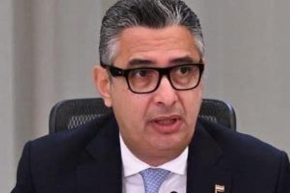 وزير
التموين
يكشف
لليوم
السابع
أسباب
التحول
من
الدعم
العينى
إلى
النقدى