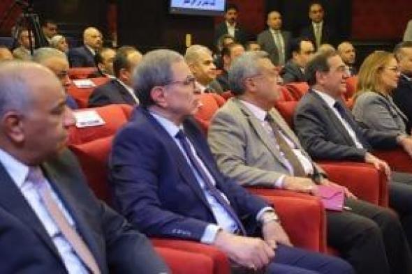 مستقبل
وطن
يستضيف
وزير
البترول
لعرض
استراتيجية
الوزارة
خلال
الفترة
المقبلة