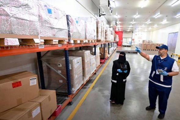 تزامنًا
    مع
    موسم
    الحج..
    «الغذاء
    والدواء»
    تفسح
    أكثر
    من
    187
    طن
    أدوية
    في
    منافذ
    دخول
    الشحنات
    الطبية