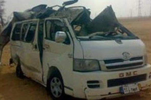 إصابة
6
إشخاص
إثر
انقلاب
ميكروباص
فى
جسر
السويس