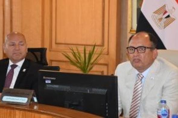 رئيس
جامعة
العاصمة:
توحيد
اللوائح
خطوة
استراتيجية
نحو
الاعتماد
المؤسسي
والدولي