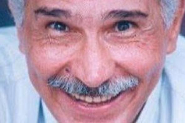 نقابة
الموسيقيين
برئاسة
مصطفى
كامل
تنعى
عبد
الرحمن
أبو
زهرة