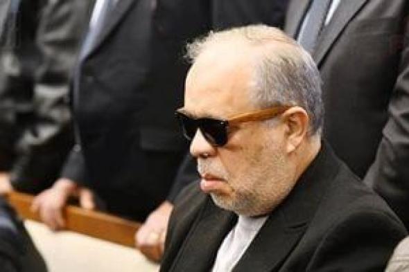 أشرف
زكي
وإيهاب
فهمي
ومفيد
عاشور
يشاركون
فى
تشييع
جثمان
عبد
الرحمن
أبو
زهرة
