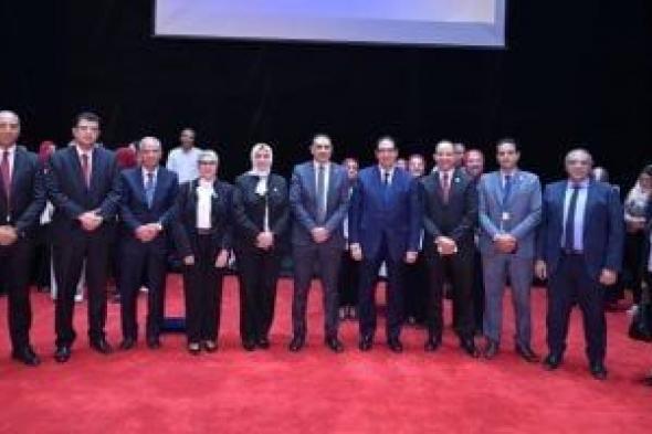جامعة
القاهرة
تطلق
مرصد
لوظائف
المستقبل
لرصد
وتحليل
التحولات
فى
سوق
العمل