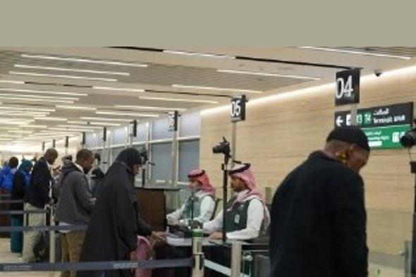 جوازات
    مطار
    الملك
    خالد
    بالرياض
    تستقبل
    ضيوف
    الرحمن
    القادمين
    لأداء
    فريضة
    الحج