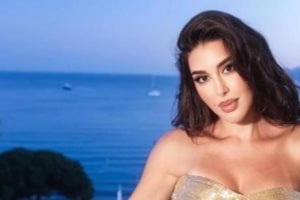 ياسمين
صبرى
تبرز
إطلالتها
بثانى
أيام
مهرجان
كان
بفستان
ذهبى..
صور