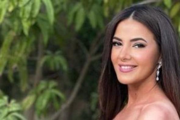 صور
نادرة
تكشف
تشابهًا
بين
دنيا
سمير
غانم
وأول
محامية
مصرية