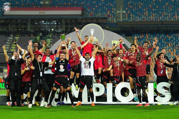 بالفيديو..
إدارة
الاتحاد
تكشف
أجواء
احتفال
الفريق
بلقبه
الإفريقي
