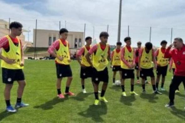 محاضرة فنية لتصحيح الأخطاء للاعبي منتخب الناشئين قبل مواجهة المغرب