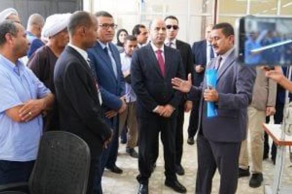 وزير
العمل:
التوسع
في
وظائف
المستقبل
والتكنولوجيا
والطاقة
لتأهيل
الشباب