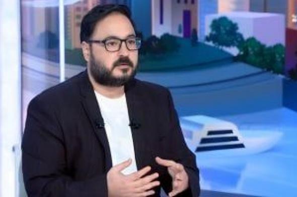 الناقد
علي
الكشوطي
يشيد
بمشروع
الشركة
المتحدة
"ليالي
مصر"
