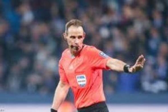 الألماني
ساشا
ستيجمان
حكماً
لمباراة
الزمالك
وسيراميكا
فى
الدوري