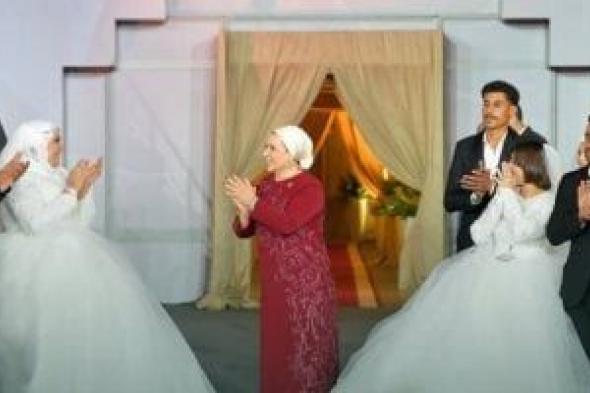 حياة
كريمة
تقدم
الشكر
للسيدة
انتصار
السيسي
لرعايتها
احتفالية
فرحة
مصر