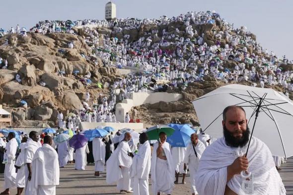 وزارة
    الحج
    تنبه
    ضيوف
    الرحمن
    من
    3
    علامات
    للاحتيال
    المالي