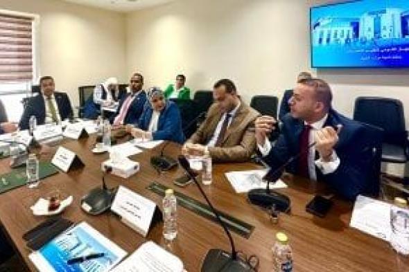 القومى
للاتصالات:
28
مليار
جنيه
حصيلة
رسوم
وضرائب
الموبايلات
الواردة
من
الخارج