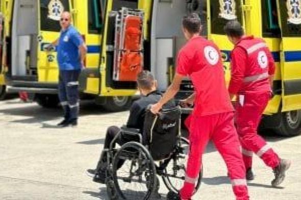 الهلال
الأحمر
يستقبل
الدفعة
الـ43
من
المصابين
الفلسطينيين