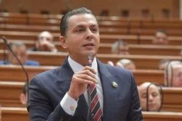 أحمد
عبد
الجواد:
توصلنا
لحل
مع
التأمينات
لصرف
10
آلاف
جنيه
للمستحقين
قبل
العيد