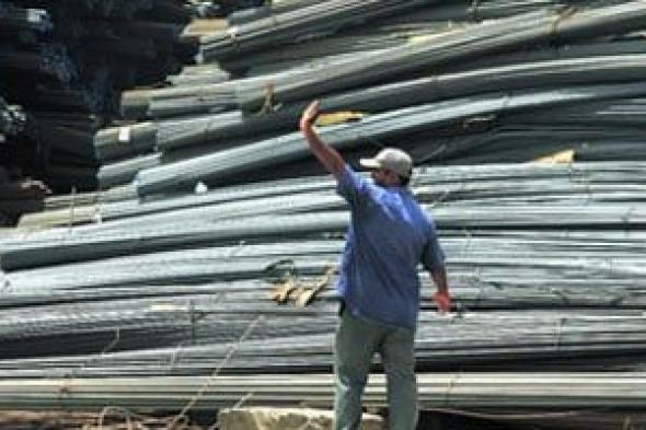 سعر
الحديد
فى
مصر
اليوم
الجمعة
22
-
5
-
2026..
39
ألف
جنيه
للطن