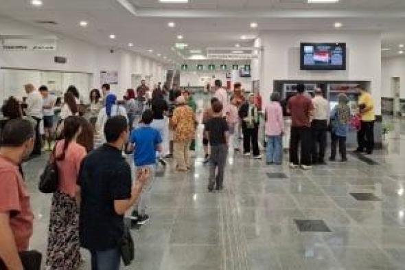 إقبال
كبير
على
قطارات
مونوريل
شرق
النيل
فى
الجمعة
الأولى
من
تشغيله..
صور