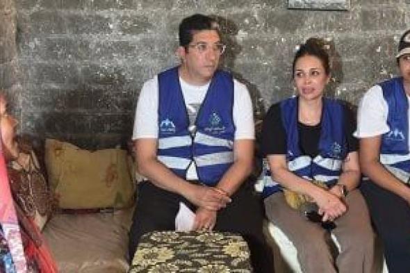 الفنانة
داليا
البحيرى
تشارك
فى
زيارة
لراعى
مصر
لدعم
الأولى
بالرعاية
بأسيوط