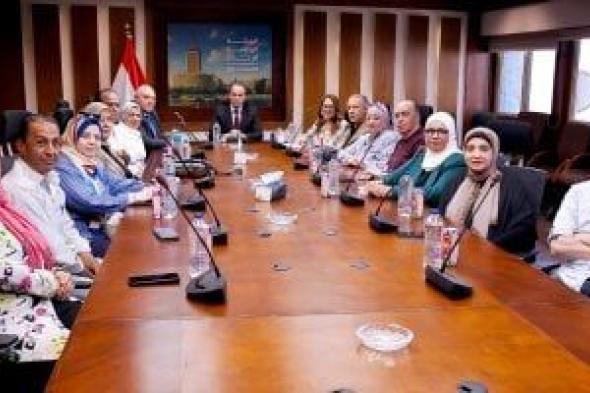 ‏فى
عامها
السبعين..
رئيس
الوطنية
للإعلام
يلتقى
أسرة
الإذاعة
الثقافية
من
القاهرة