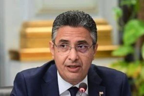 وزير
التموين
يوجه
بتوفير
توافر
السلع
واللحوم
بالمحافظات
خلال
عيد
الأضحى