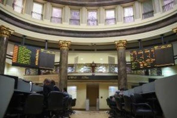 حصاد
ما
قبل
العيد..
مؤشر
EGX30
يقفز
1.09%
والـEGX100
يلامس
الـ20.4
ألف
نقطة