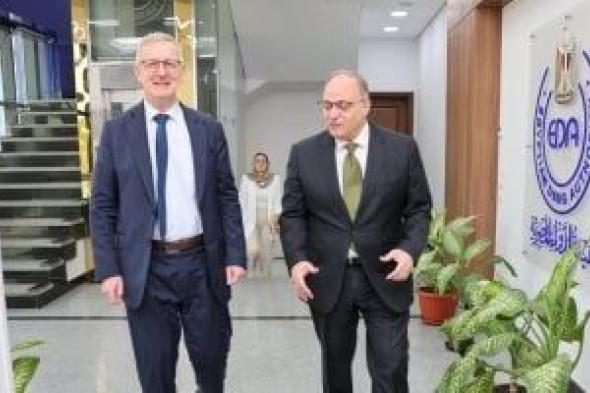 رئيس
هيئة
الدواء
يستقبل
سفير
أيرلندا
لبحث
تعزيز
التعاون
والاستثمار
الدوائي