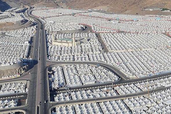 «البلديات
    والإسكان»
    تواصل
    خدماتها
    البلدية
    بمشعر
    منى
    خلال
    يوم
    النحر
    وأيام
    التشريق
