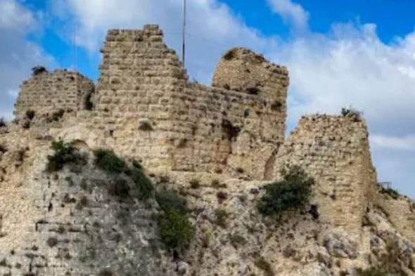 جيش
    الاحتلال
    يسيطر
    على
    قلعة
    الشقيف
    في
    لبنان