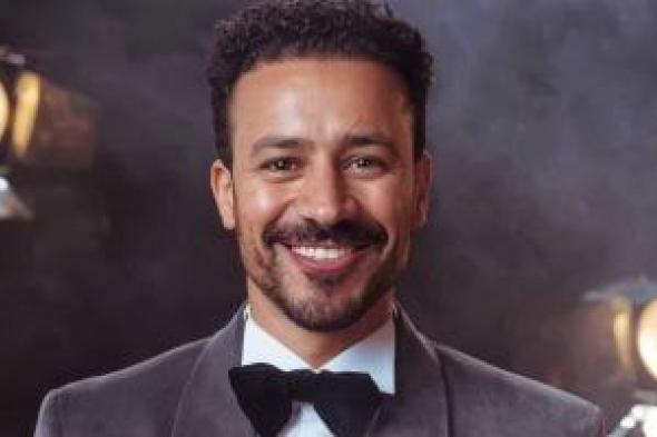 أحمد
داوود
يشاهد
فيلم
إذما
مع
الجمهور
في
التجمع
الخامس
الليلة
