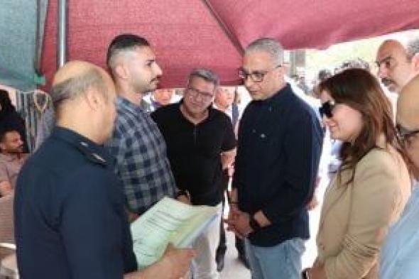 استجابة
للمواطنين..
محافظ
الجيزة
يوجه
بفحص
طلبات
تصالح
وحسم
موقفها
بالهرم