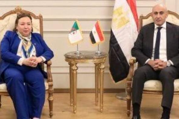 وزير
التعليم
يبحث
تبادل
الخبرات
فى
مجالات
التعليم
الفنى
والتدريب
مع
الجزائر
