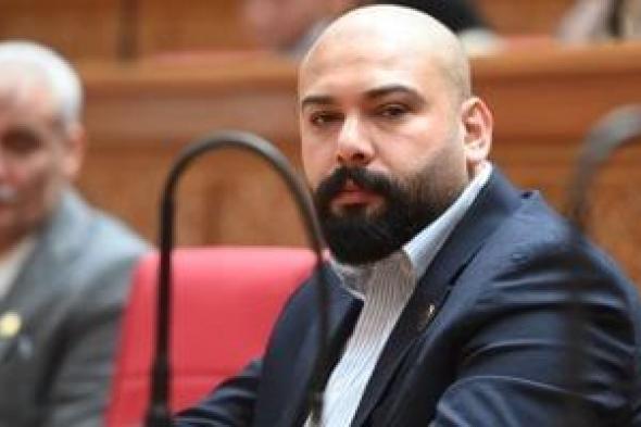 نائب:
مشروع
قانون
الأسرة
فرصة
لتحقيق
التوازن
بين
أطراف
العلاقة
