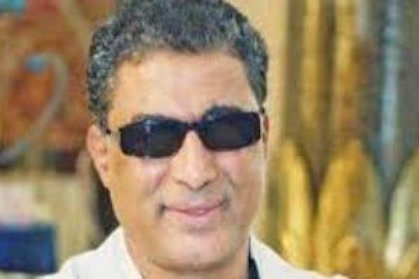 رفضه
الزعيم
فذهب
للنمر
الأسود..
قصة
منح
أحمد
زكى
دور
لا
ينسى
فى
البيه
البواب