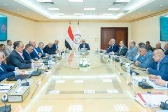 وزير
الإنتاج
الحربى:
تطبيق
الحوكمة
ومتابعة
مؤشرات
الأداء
لتحقيق
مستهدفات
الإنتاج