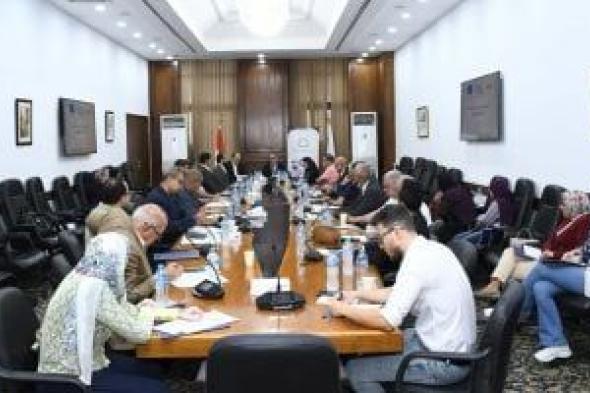 اتحاد
الصناعات
و«اليونيدو»
يطلقان
خريطة
طريق
لتطوير
التكتلات
الاقتصادية