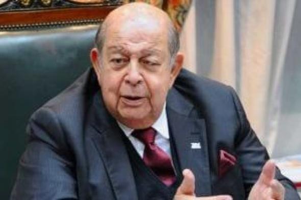 13
رجل
أعمال
يتنافسون
على
عضوية
أقدم
منظمة
أعمال
في
مصر..
تفاصيل