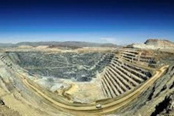 طفرة
      في
      احتياطي
      الذهب..
      1.5
      طن
      جديدة
      ترفع
      رصيد
      مصر
      بنسبة
      20%