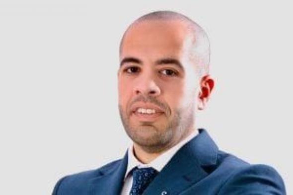 النائب
سلمان
السيوطي
يتقدم
باقتراح
للبرلمان
لإنشاء
مراكز
خدمية
بالمناطق
الصناعية