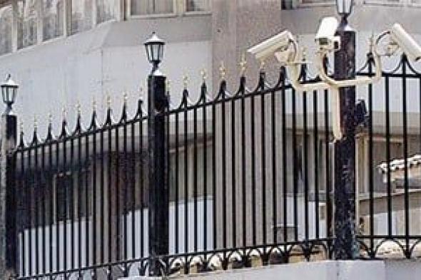 هل
يحق
للجار
مقاضاة
جاره
بسبب
كاميرات
المراقبة؟..
الحالات
المسموح
بها