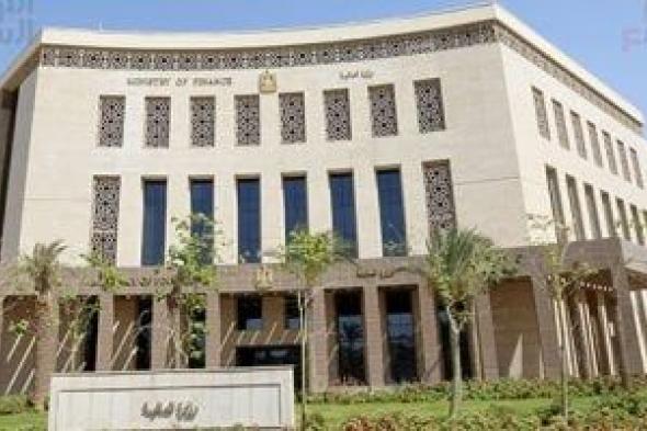 زيادة
مخصصات
الدعم
والمنح
والمزايا
الاجتماعية
إلى
832.3
مليار
جنيه
2026/2027