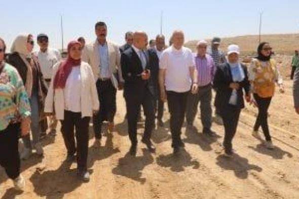 نقلة
حضارية..
محافظ
القاهرة
يتفقد
مشروع
"شلتر
الكلاب
الضالة"
بالتبين