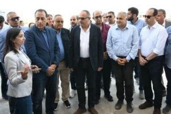 رئيس
الوزراء
يتفقد
أعمال
تطوير
ميناء
رشيد
بتكلفة
تصل
إلى
600
مليون
جنيه