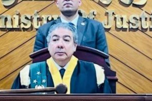 السبت
المقبل
محاكمة
8
متهمين
بالاتجار
بالأعضاء
البشرية
بوادى
النطرون