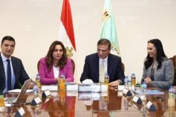 الحكومة
تسرع
تنفيذ
مبادرة
"القرية
المنتجة"
لتحويل
الريف
إلى
مراكز
إنتاج