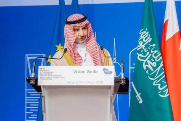 «المديفر»
    يستعرض
    فرص
    تعزيز
    الشراكة
    السعودية
    الفرنسية
    في
    التعدين
    بباريس
