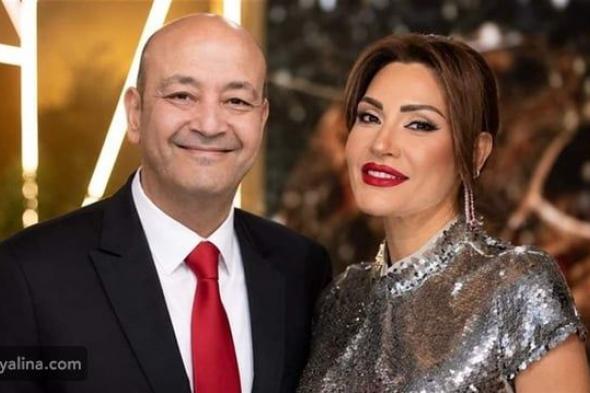 رقصة رومانسية تجمع عمرو أديب ودينا طلعت (فيديو)