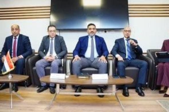 مركز
مصر
لريادة
الأعمال
والابتكار
يعقد
أولى
جلسات
آلية
"عيادة
الأعمال"
لدعم
الشركات