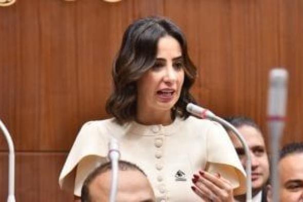 النائبة
يوستينا
رامي
تطالب
بتعزيز
تمثيل
المرأة
في
مجالس
إدارات
الشركات
